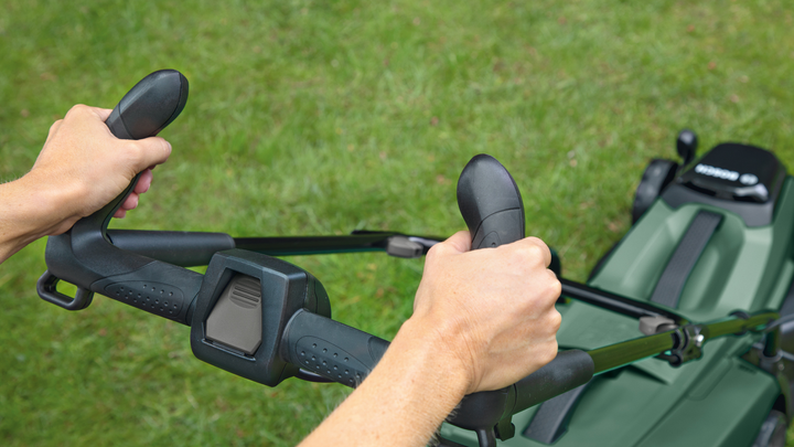 Аккумуляторная газонокосилка Bosch CityMower 18V-32-300 + 1 x аккумулятор PBA 18V 4.0 Ah + Ящик для травы 31 л + Зарядное устройство AL 1830 CV (06008B9A07) - изображение 9