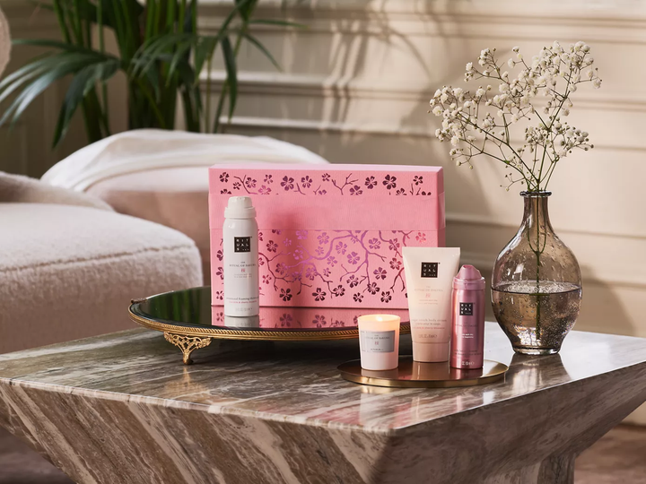 Zestaw Rituals The Ritual Of Sakura Gift Set S Krem do ciała 70 ml + Peeling do ciała 70 ml + Żel pod prysznic 50 ml + Świeca zapachowa 25 g (8719134184471) - obraz 5
