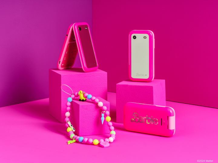 Мобільний телефон HMD Barbie Phone Pink (1GF030APC1L07) - зображення 11