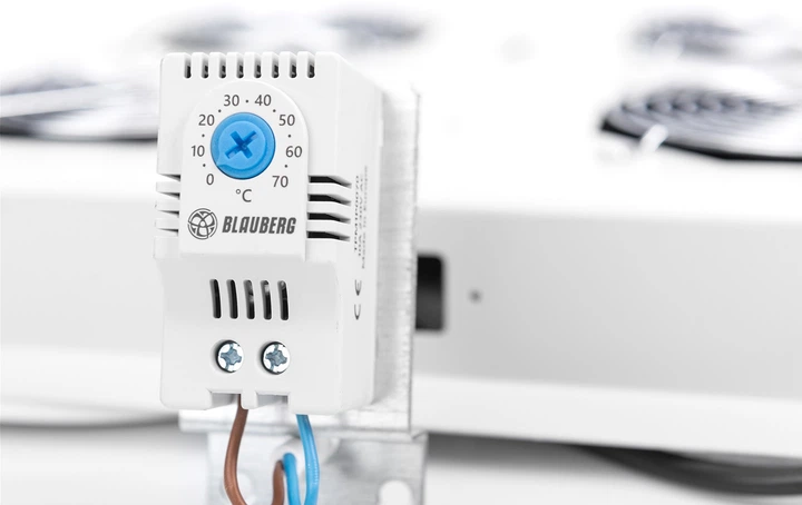 Sufitowa jednostka chłodząca do szaf serwerowych Digitus Unique & Varioflex-N 2 x Fans Grey (DN-19 FAN-2-N) - obraz 5
