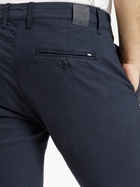 Штани чоловічі Cross Jeans E 120-046 28/32 Темно-сині (8697319200102) - зображення 4