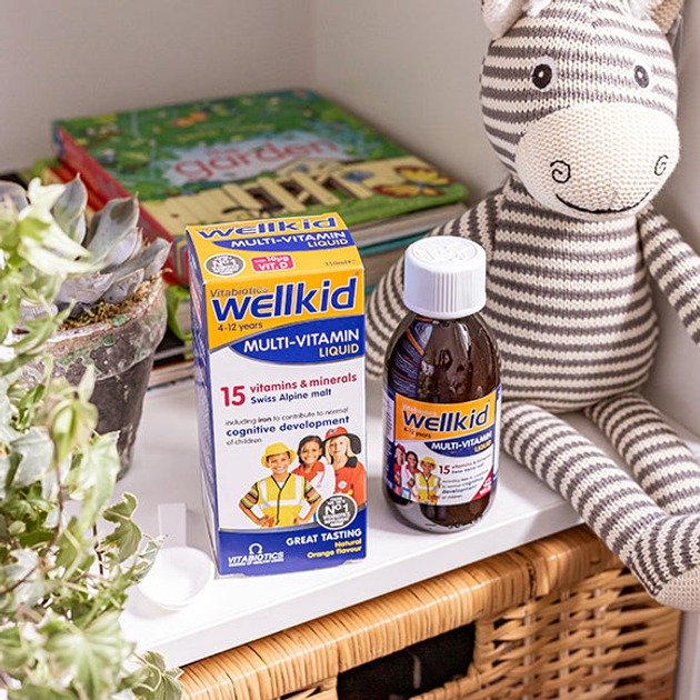 Дієтична добавка Vitabiotics Wellkid Multi-vitamin Liquid для дітей в рідкому вигляді 150 мл (5021265246656) - зображення 3
