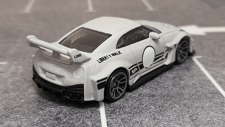 Машинка Базовая Hot Wheels Liberty Walk LB-Silhouette Works GT