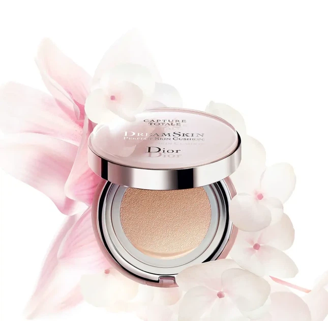 Тональный кушон Dior Capture Dream Skin MoistANDPerfect Cushion SPF 50/PA+++ 010 - изображение 4