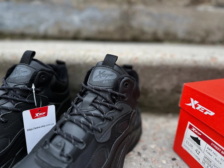 Мужские зимние кроссовки на меху Xtep Retro Shoes 977419370030