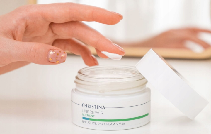 Krem na dzień Christina Line Repair Nutrient Bakuchiol SPF 15 ochronny 50 ml (7290100368671) - obraz 5