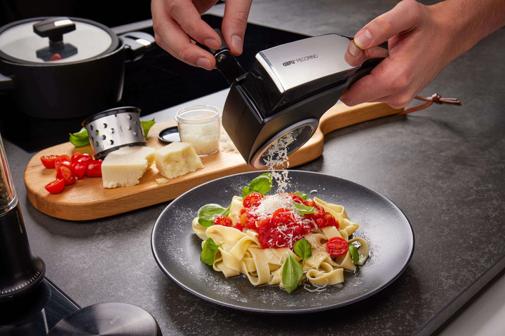 Подрібнювач для сиру/шоколаду Gefu Pecorino + 3 терки (4006664891332)  - зображення 5