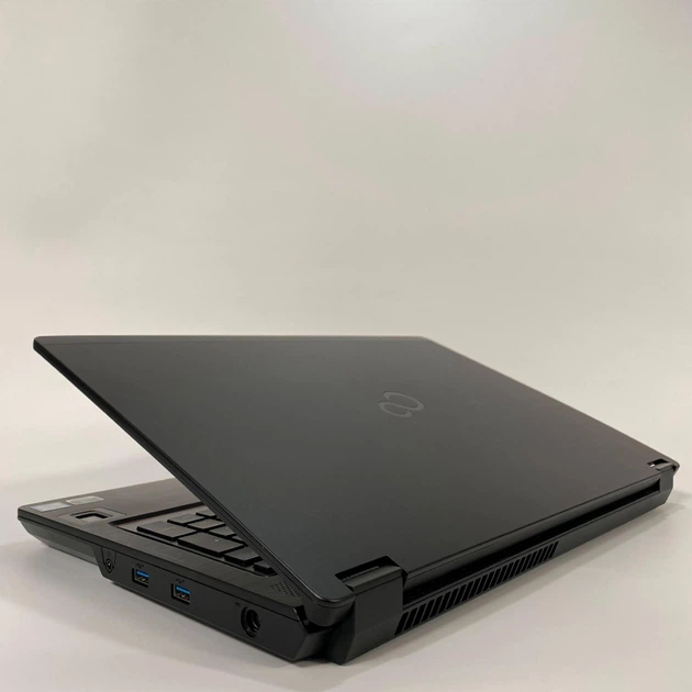 Ноутбук Fujitsu Celsius H780 15.6