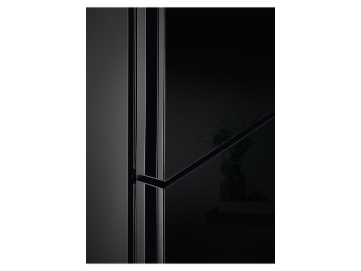 Холодильник з морозильною камерою Electrolux LNT7ME36K2 - изображение 5