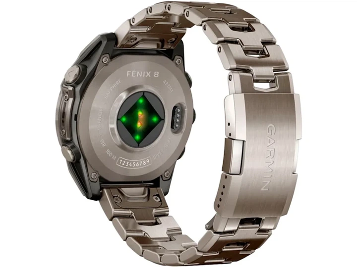 Спортивний годинник Garmin Fenix 8 47mm AMOLED Sapphire Titanium with Vented Titanium Bracelet (010-02904-40) - изображение 8