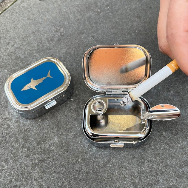 Автомобільна попільничка Kikkerland Shark On The Go Ashtray (0612615119840) - зображення 4