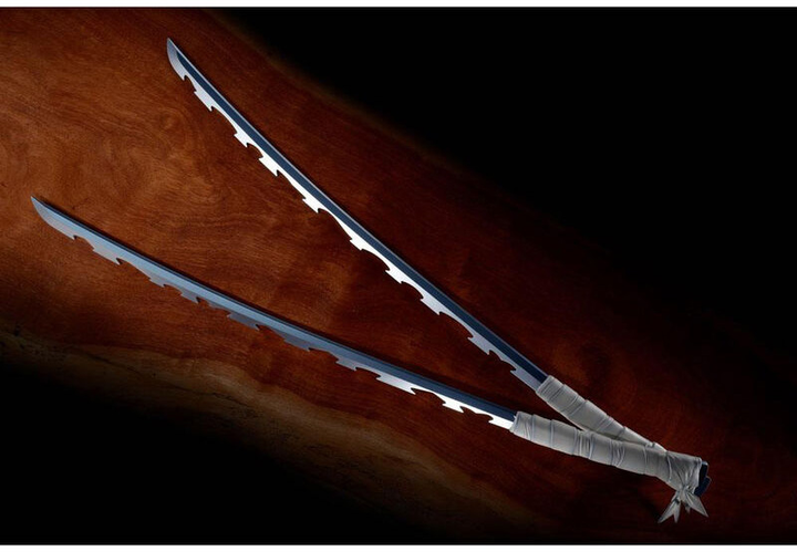 Zestaw mieczy Tamashii Nations Demon Slayer Inosuke Hashibira Nichirin Sword 93 cm 2 szt (4573102632524) - obraz 3
