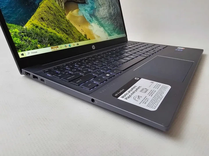 Ноутбук HP Pavilion 15-eg1077nr i7 1195G7/RAM 12GB/SSD 256GB/WIN 10 Б\В - Фото 2 Ноутбук HP Pavilion 15-eg1077nr i7 1195G7/RAM 12GB/SSD 256GB/WIN 10 Б\В - зображення 2