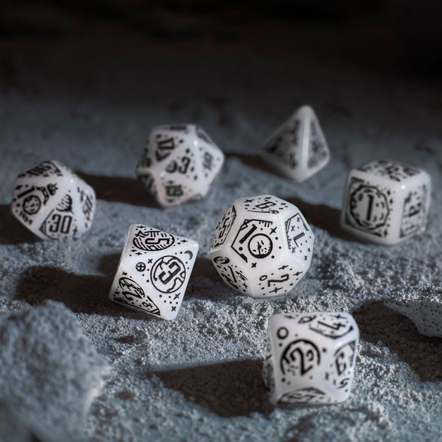 Набір кісток Q-Workshop Space Dice Kit Космічний Аполлон 7 деталей Біло-чорні (5907699497263) - зображення 7