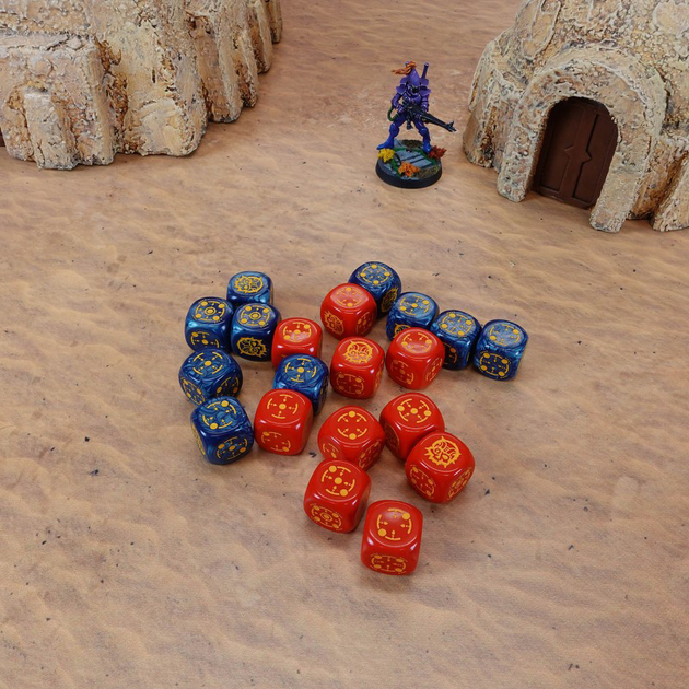 Набір кісток Q-Workshop Crosshairs Compact D6 RPG Dice Kit Приціл 20 деталей Кобальтові та Червоні (5907699497119) - зображення 3