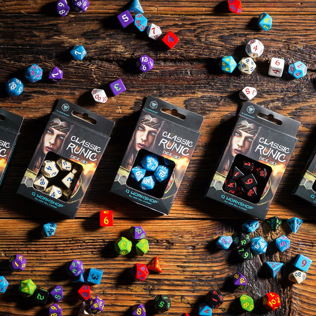 Набір кісток Q-Workshop Classic Runic Dice Kit Класичний Рунічний 7 деталей Чорно-червоні (5907699494279) - зображення 3