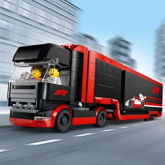 Конструктор LEGO City Грузовик F1 с автомобилями RB20 и AMR24 1086