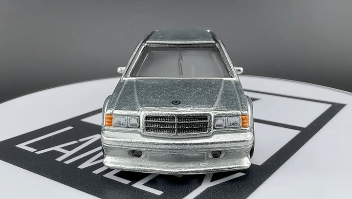 Машинка Premium Hot Wheels 1990 Mercedes-Benz 190 E 2.5-16