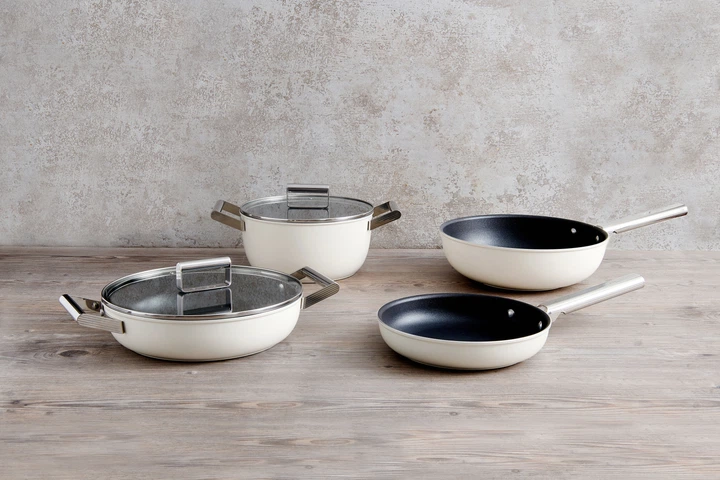 Patelnia WOK Smeg 30 cm Cream (CKFW3001CRM) - obraz 17