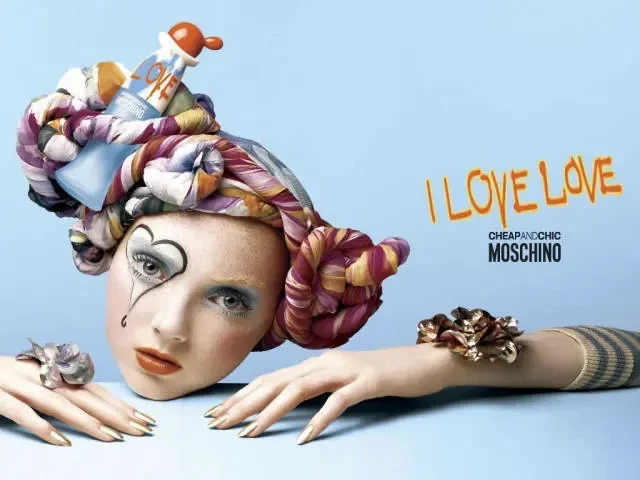 Туалетная Вода Moschino Cheap Chic I Love Love 50 Мл - Фото 4 Туалетная Вода Moschino Cheap Chic I Love Love 50 Мл - изображение 4