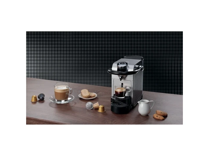 Капсульна кавоварка еспресо Hisense HCM20CS HSN - изображение 5