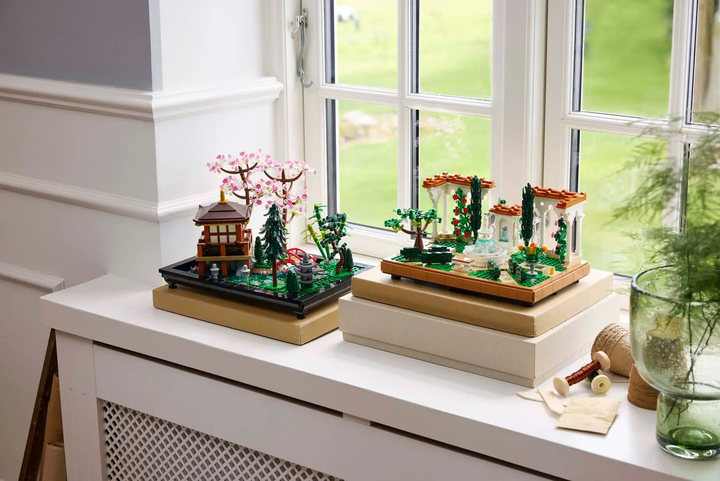 Конструктор LEGO Icons Фонтан у саду 1302 елементи (10359) - зображення 13