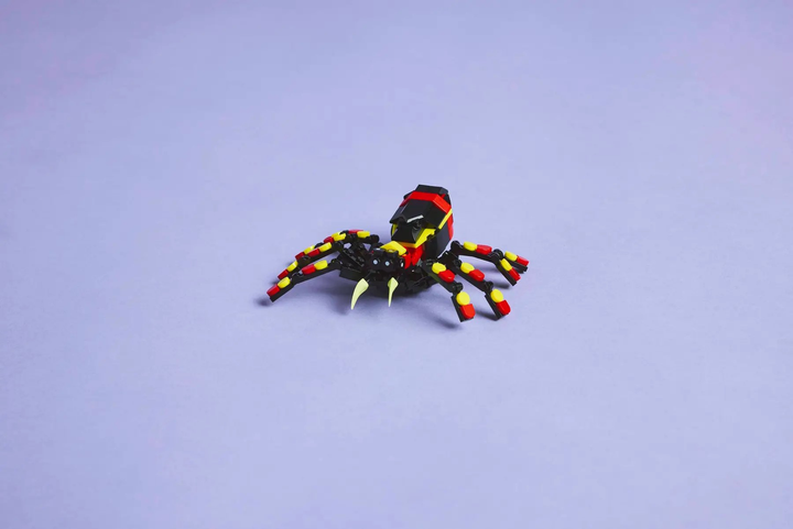 Zestaw klocków LEGO Creator 3 w 1 Dzikie zwierzęta: Niezwykły pająk 153 elementy (31159) - obraz 11