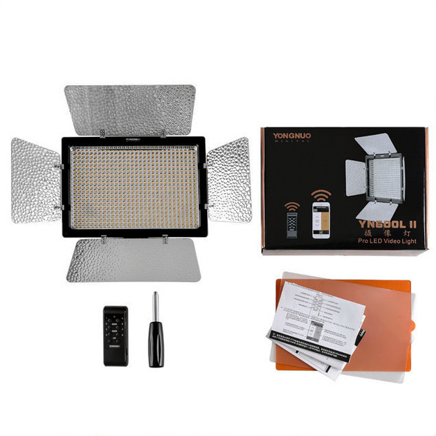 YONGNUO YN-600L LEDライト2個セット　充電器バッテリー2個付 YONGNUO YN-600L LEDライト2個セット 充電器バッテリー2個付