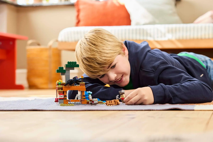 Конструктор LEGO Minecraft Шахтна експедиція Броненосець 247 елементів (21269) - зображення 10