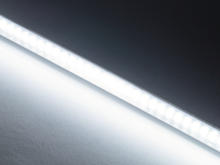 Светодиодная линейка D7 SMD2835 72 LED 220В 14.4Вт IP65 6500K 500мм - изображение 2