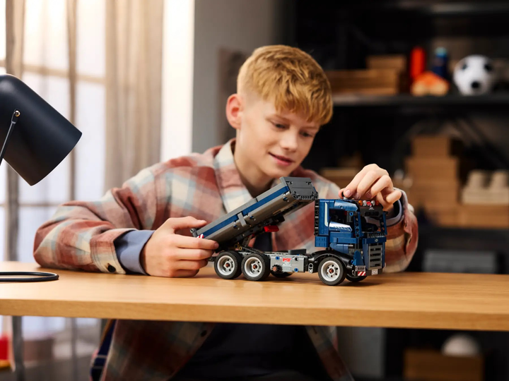 Конструктор LEGO Technic Самоскид 462 елементи (42203) - зображення 5