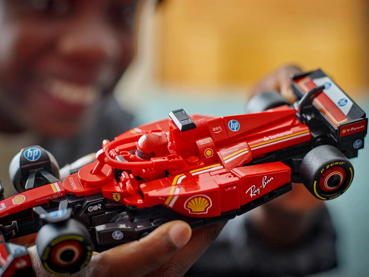 Конструктор LEGO Speed Champions Болід F1 Ferrari SF-24 275 елементів (77242) - зображення 10