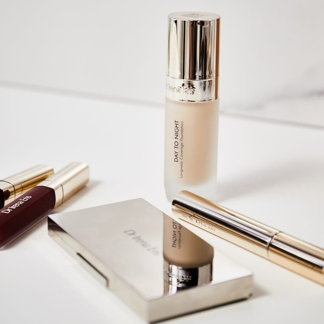Тональна основа Dr Irena Eris Urban Glow SPF 30 010C Porcelana 30 мл (5900717567429) - зображення 4