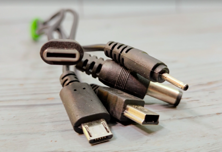 Сонячна станція GdTimes ліхтар-світильник акумуляторний з PowerBank та 3 лампочки (GD-105) - Фото 10 Сонячна станція GdTimes ліхтар-світильник акумуляторний з PowerBank та 3 лампочки (GD-105) - зображення 10