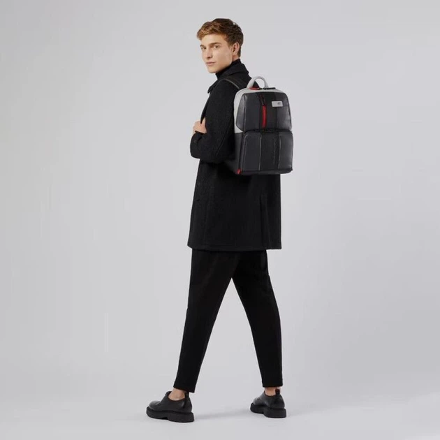 Рюкзак для ноутбука с подсветкой Piquadro URBAN (UB00) Grey-Black CA3214UB00BML_GRN - Фото 11 Рюкзак для ноутбука с подсветкой Piquadro URBAN (UB00) Grey-Black CA3214UB00BML_GRN - изображение 11