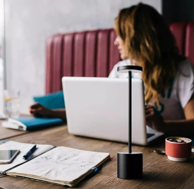 Светодиодная настольная лампа с сенсорным управлением на аккумуляторе Tablelamp Black 3 режима подсветки - изображение 2