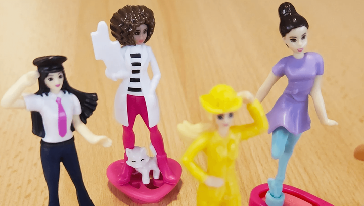 Шоколадне Яйце 4шт Kinder Barbie 80g - Фото 3 Шоколадне Яйце 4шт Kinder Barbie 80g - зображення 3