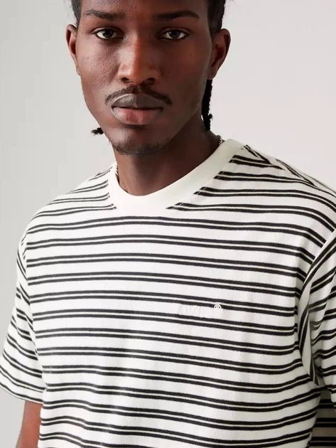 Футболка бавовняна чоловіча Levi's Red Tab Vintage A0637-0115 L Молочний/Чорний (5401157505663) - зображення 4