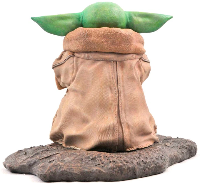 Фігурка Diamond Select Toys Star Wars The Mandalorian The Child with Soup Premier Collection масштаб 1:2 17 см (699788841747) - зображення 4
