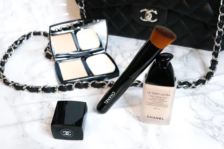 Тональный Флюид Для Лица Chanel Le Teint Ultra Ultrawear Flawless Foundation Luminous Matte Finish 20 Beige 30 Мл - Фото 5 Тональный Флюид Для Лица Chanel Le Teint Ultra Ultrawear Flawless Foundation Luminous Matte Finish 20 Beige 30 Мл - изображение 5