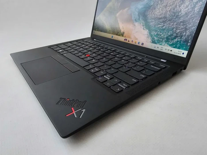 Ноутбук Lenovo ThinkPad X1 Carbon Gen 10 I7 1280P/RAM 32GB/SSD 1TB/WIN 11 Б\В - зображення 3
