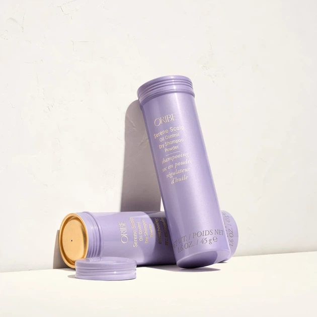 Сухий шампунь Oribe Serene Scalp Oil Control Dry Shampoo Powder 45г - зображення 5