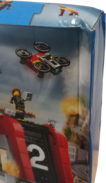 Конструктор LEGO City Пожежне депо з пожежною машиною 843 деталей (60414) (955555908372715) - Уцінка - зображення 3
