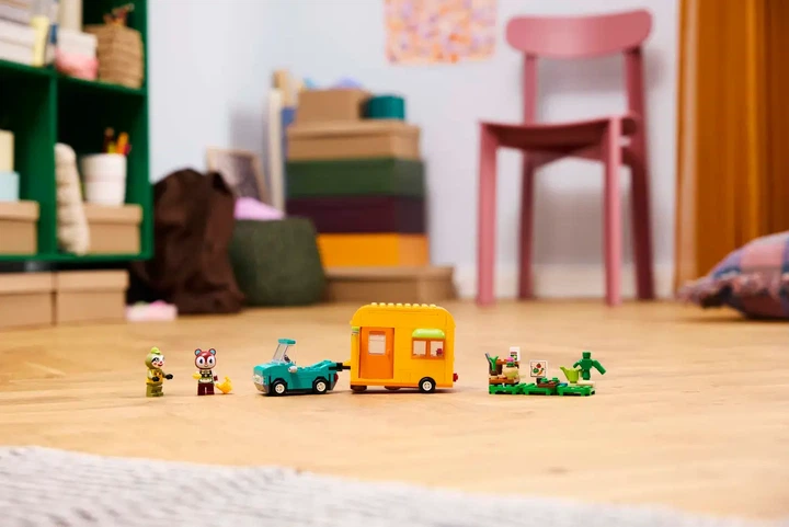 Конструктор LEGO Animal Crossing Лейф и его трейлер и садовый магазин 263 детали (77054) - изображение 8