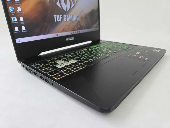 Ноутбук Asus TUF Gaming FX505 R5 3550H/GTX 1050/RAM 8GB/SSD 512GB/WIN 11 Б\В - изображение 2