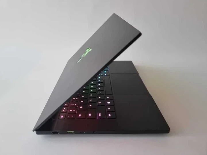 Ноутбук Razer Blade 14 (2022) R9 6900HX/RTX 3070TI/RAM 16GB/SSD 1TB/QHD 165Hz Б\В - зображення 5