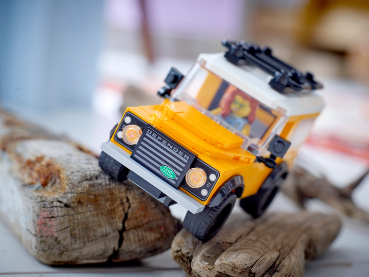 Конструктор LEGO Creator Land Rover Classic Defender 150 деталей (40650) - зображення 4
