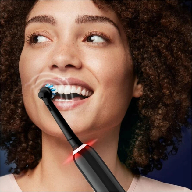 Електрична зубна щітка Oral-B Pro3 Black + Extra CA Black Brush Head + TC (8006540759912) (955555908400268) - Уцінка - зображення 7