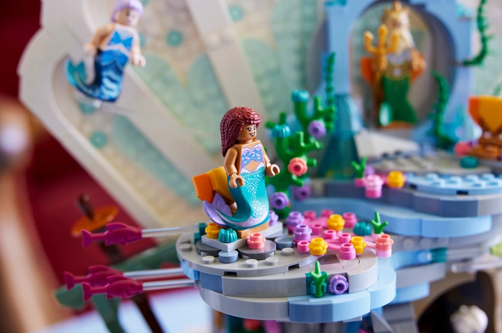 Конструктор LEGO Disney Русалочка. Королевская ракушка 1808