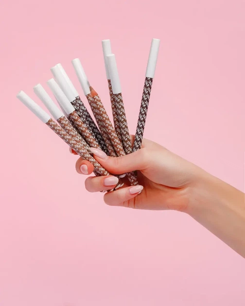 Карандаш для пудровых бровей Powder Brow Pencil Zola Dark Brown - Фото 3 Карандаш для пудровых бровей Powder Brow Pencil Zola Dark Brown - изображение 3
